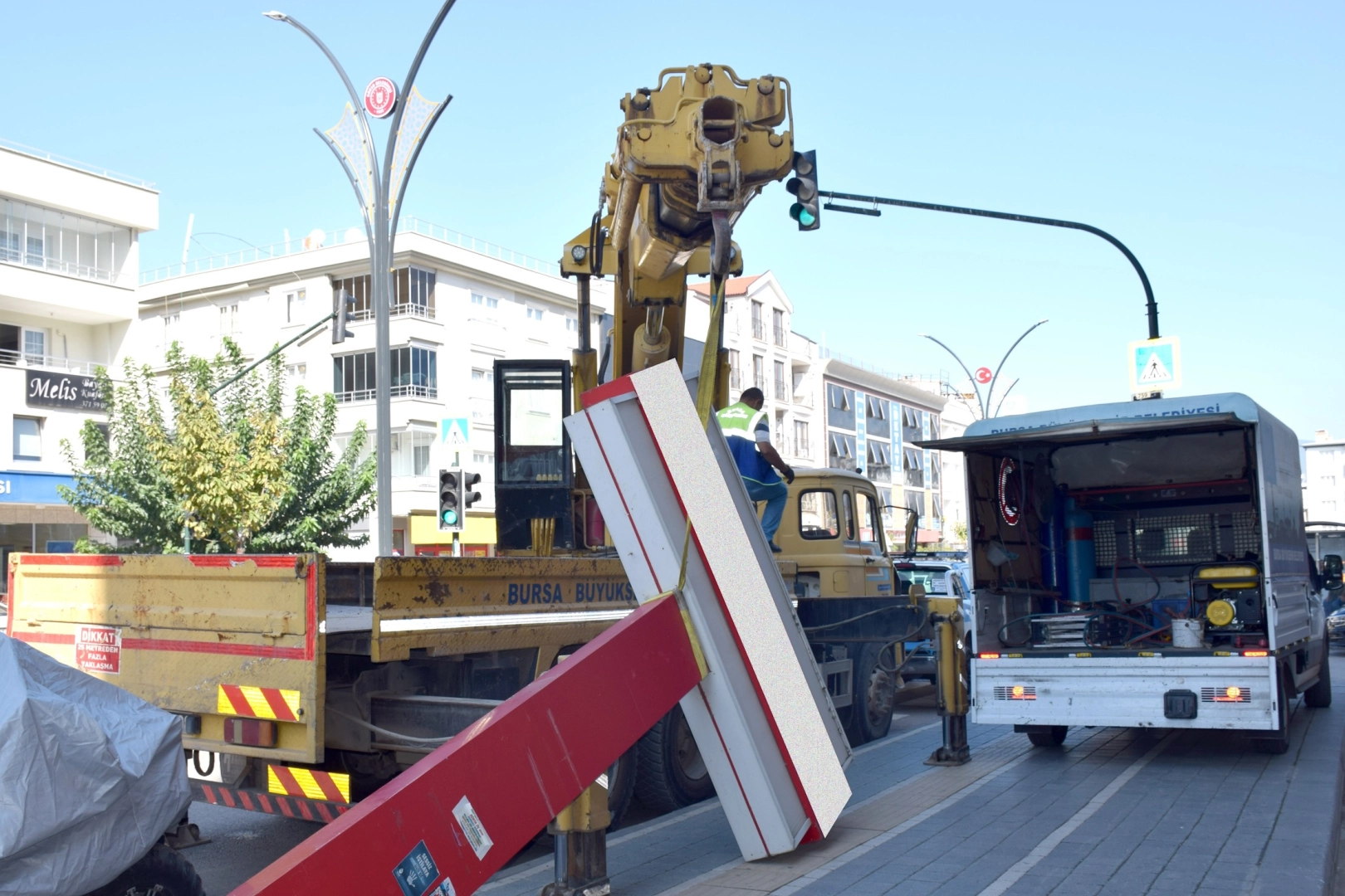 Bursa'da kent estetiği için yoğun mesai -