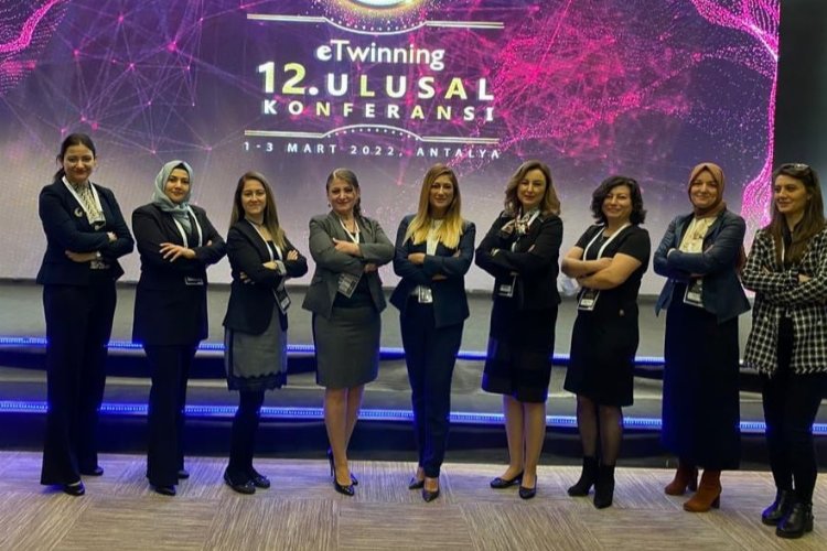 Bursa'dan iki öğretmene eTwinning özel ödülü -