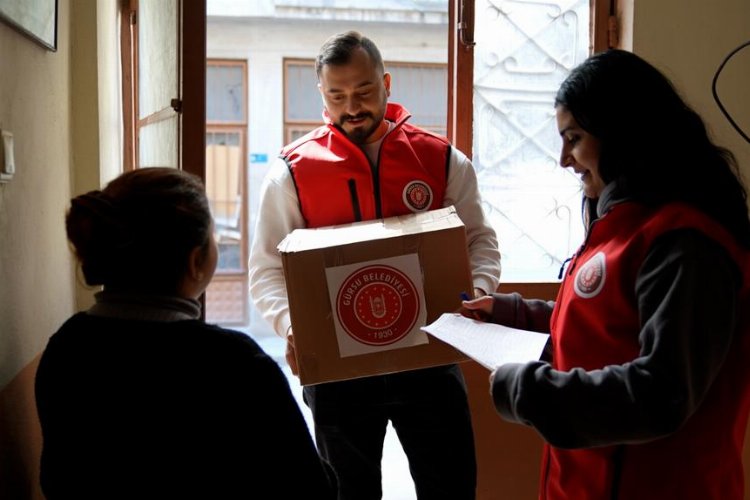 Bursa Gürsu'da Ramazan bereketi evlere ulaşıyor -