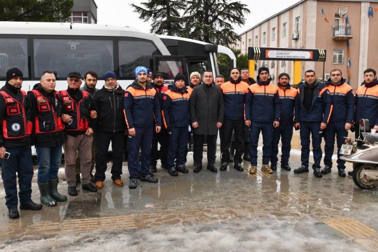 Bursa Mustafakemalpaşa depremzedeler için seferber oldu -