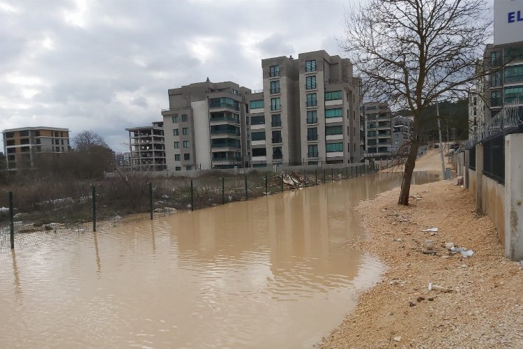 Bursa Nilüfer'de 40. Sokak göle dönüştü! -