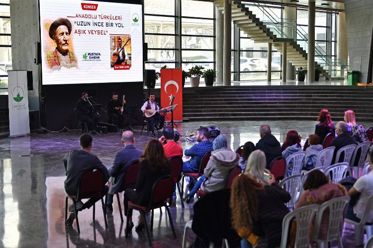 Bursa Osmangazi'de Aşık Veysel'e türkülü anma -