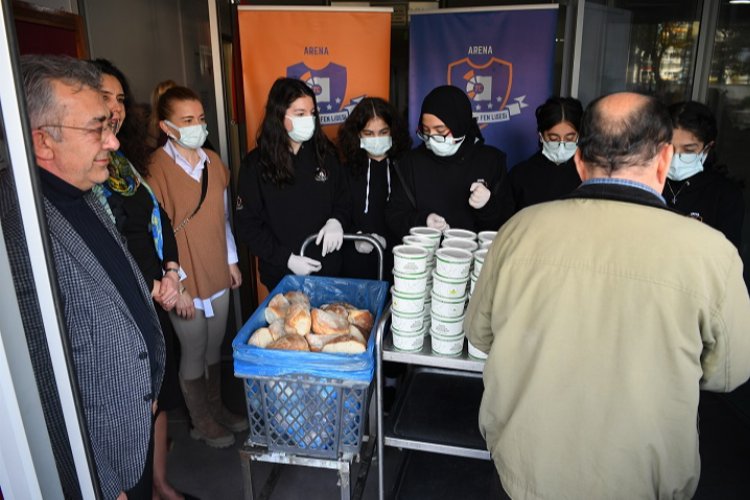 Bursa Osmangazi öğrencilerden yürekleri ısıtan yardım -