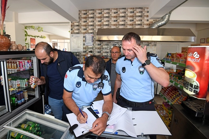 Bursa Osmangazi Zabıtası'ndan okul kantinlerine denetim -