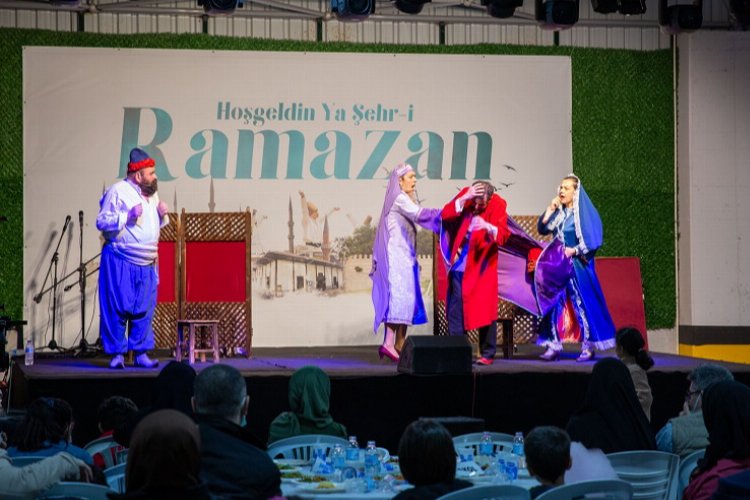 Bursa ramazan geceleri tiyatroyla renklendi -