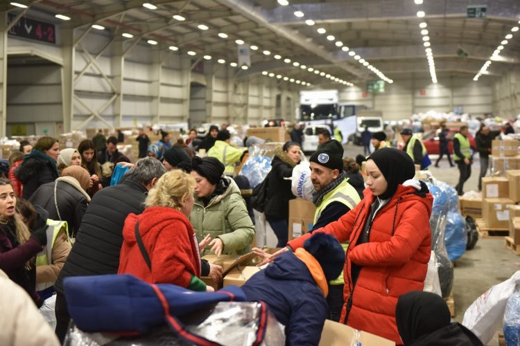 Bursa yaraları sarmak için tek yürek oldu -