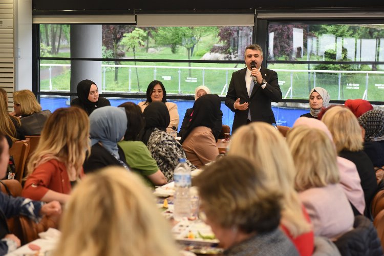 Bursa Yıldırım'da Başkan Yılmaz kadın muhtarlarla buluştu -