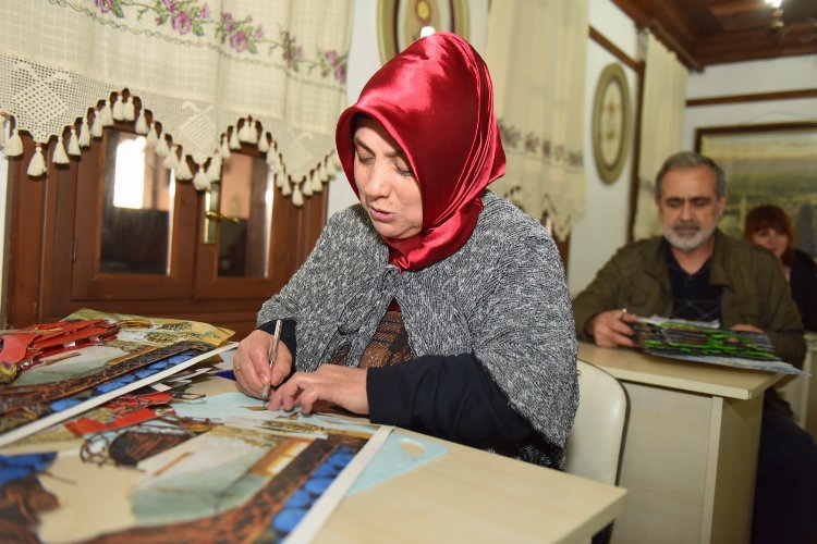 Bursa Yıldırım'da kağıt rölyefe yoğun ilgi -