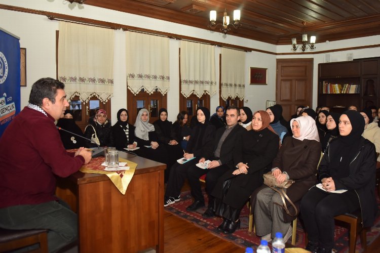 Bursa Yıldırım gençliğinden 'Fikir Kulübü' -