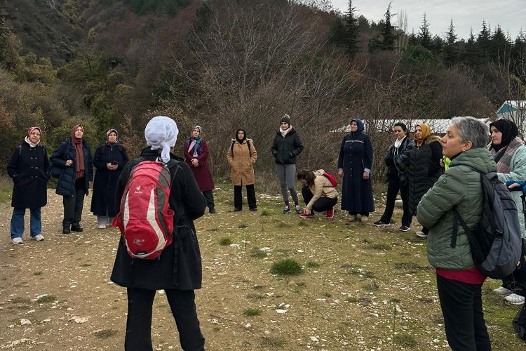 Bursalı kadınların 'iyilik hareketi' doğada başladı -