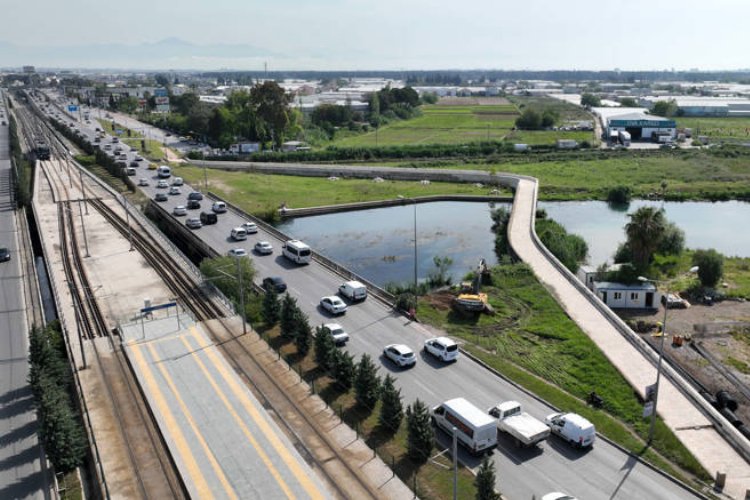 Büyükşehir Cırnık Köprüsü’nü genişletiyor -