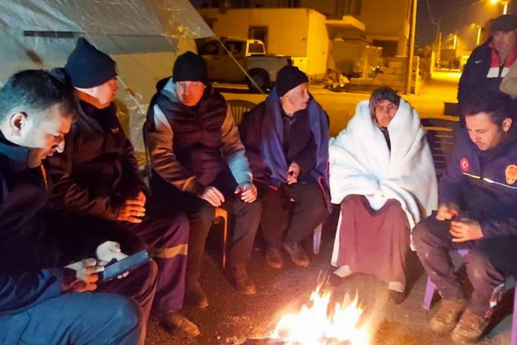 Can kurtarabilmek için acısını yüreğine gömüp görevinin başına döndü -