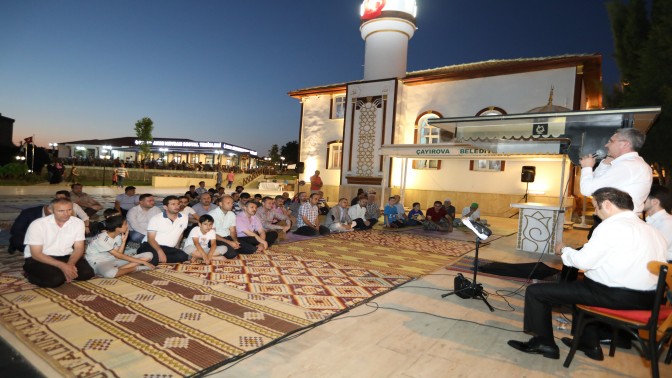 ÇAYIROVA, 15 TEMMUZ ŞEHİTLERİNİ UNUTMADI