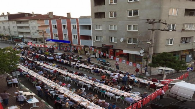 CHP ÇAYIROVADAN GELENEKSEL İFTAR