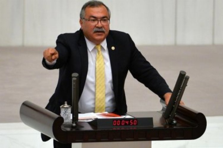 CHP'li Bülbül'den 'Geçinemiyoruz' diyen öğrencilere destek 