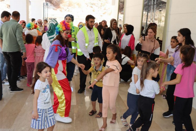 Çocuklar bayramı erken yaşadı -