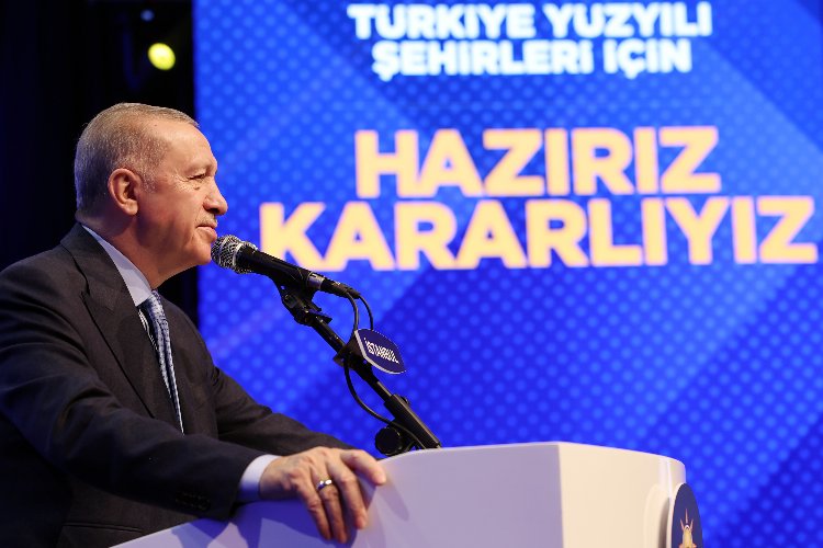 Cumhurbaşkanı Erdoğan 00.30'da açıklama yapacak -