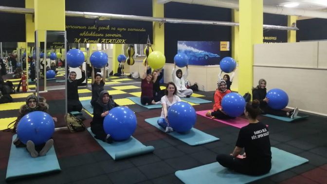 Darıcalı kadınlar için pilates dersleri