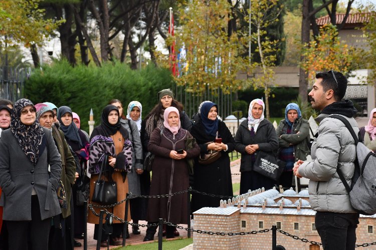 Demircili kadınlar Manisa’yı gezdi -