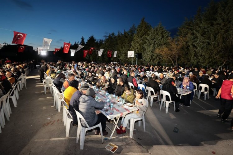 Denizlililer, Büyükşehirin mahalle iftarlarında buluşuyor -