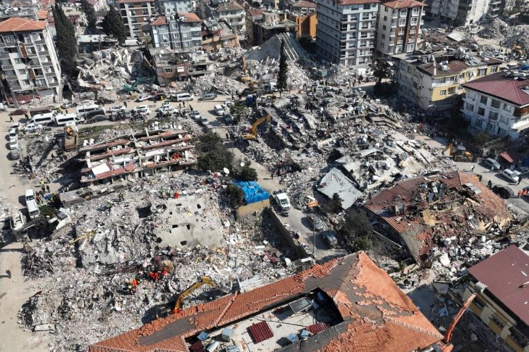 Depremzede yaşadıklarını anlattı: 3 gün suya muhtaç kaldık -