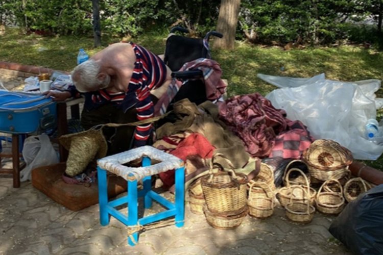 Didim'de evsiz vatandaş hayatını kaybetti -