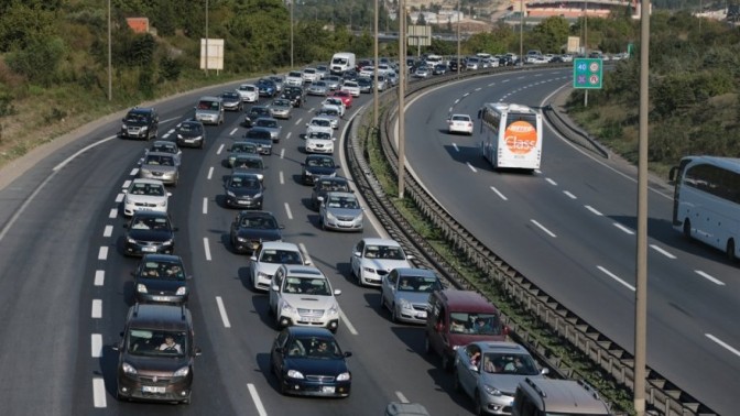 DİKKAT 1 MAYISTA BAZI YOLLAR TRAFİĞE KAPATILACAK