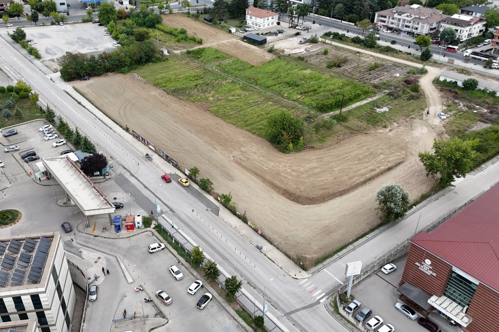 Düzce'de Atatürk Devlet Hastanesi'ne yeni otopark -