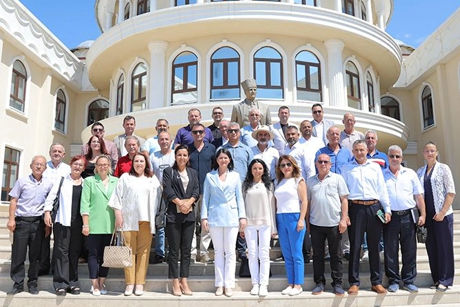 Edirne'de Başkan Akın mahalle muhtarlarıyla buluştu -