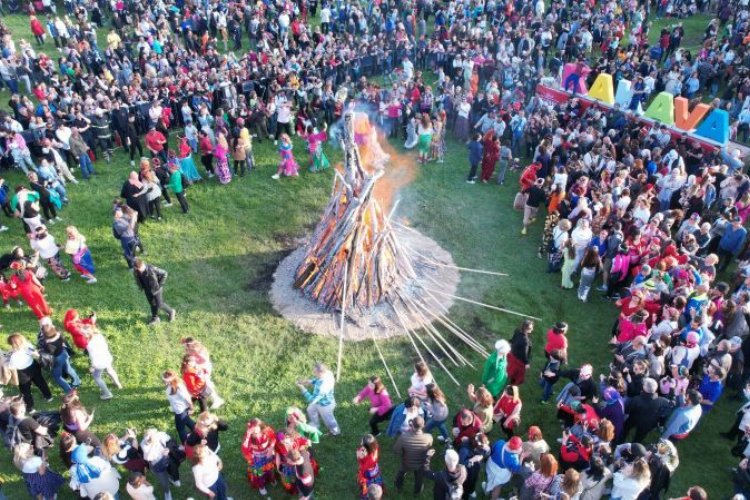 Edirne’de Kakava ateşi yandı -