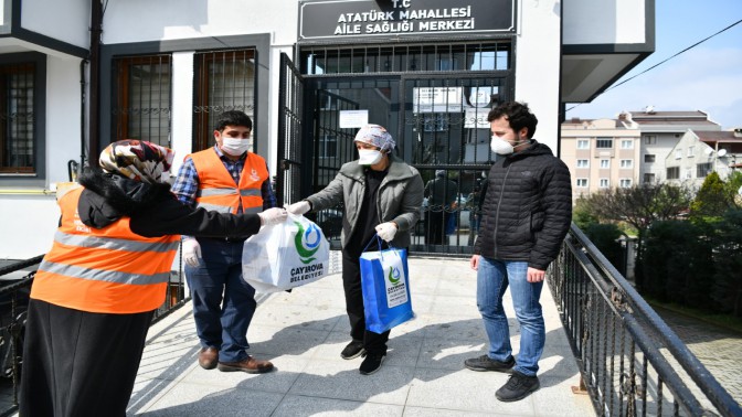 EMNİYETE VE SAĞLIKÇILARA MASKE