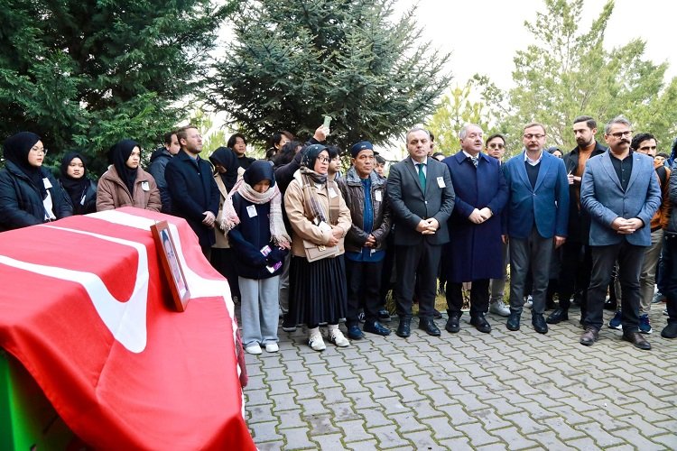 Endonezyalı ERÜ öğrencisi son yolculuğuna uğurlandı -