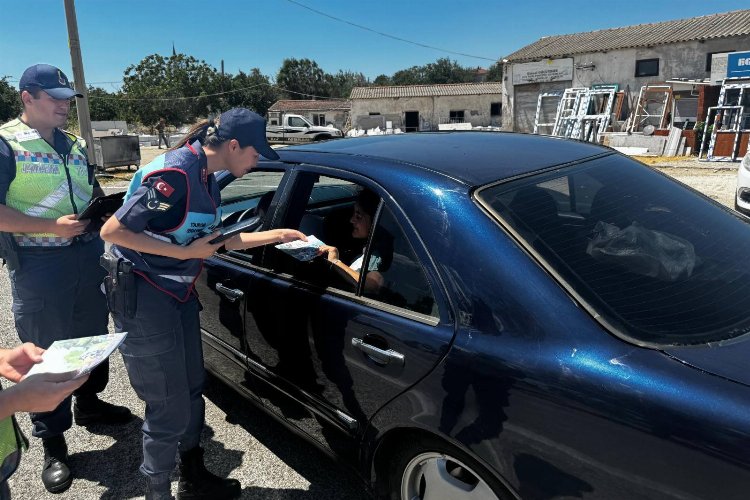 Enez'de çocuklara jandarma sevgisi aşıladı -