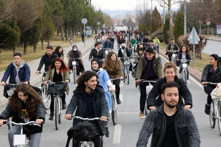 ERÜ’de pedallar '8 Mart' için çevrildi -