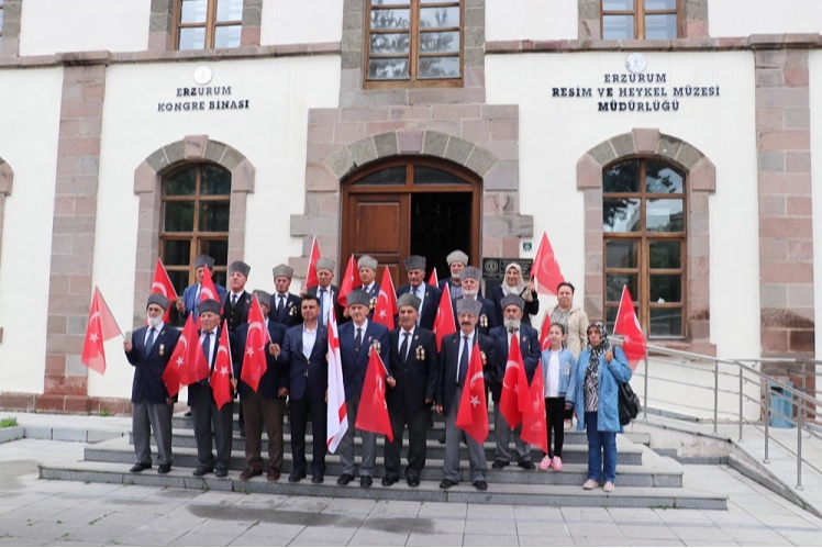 Erzurum'da Kıbrıs Barış Harekatının 50. yılı kutlandı -