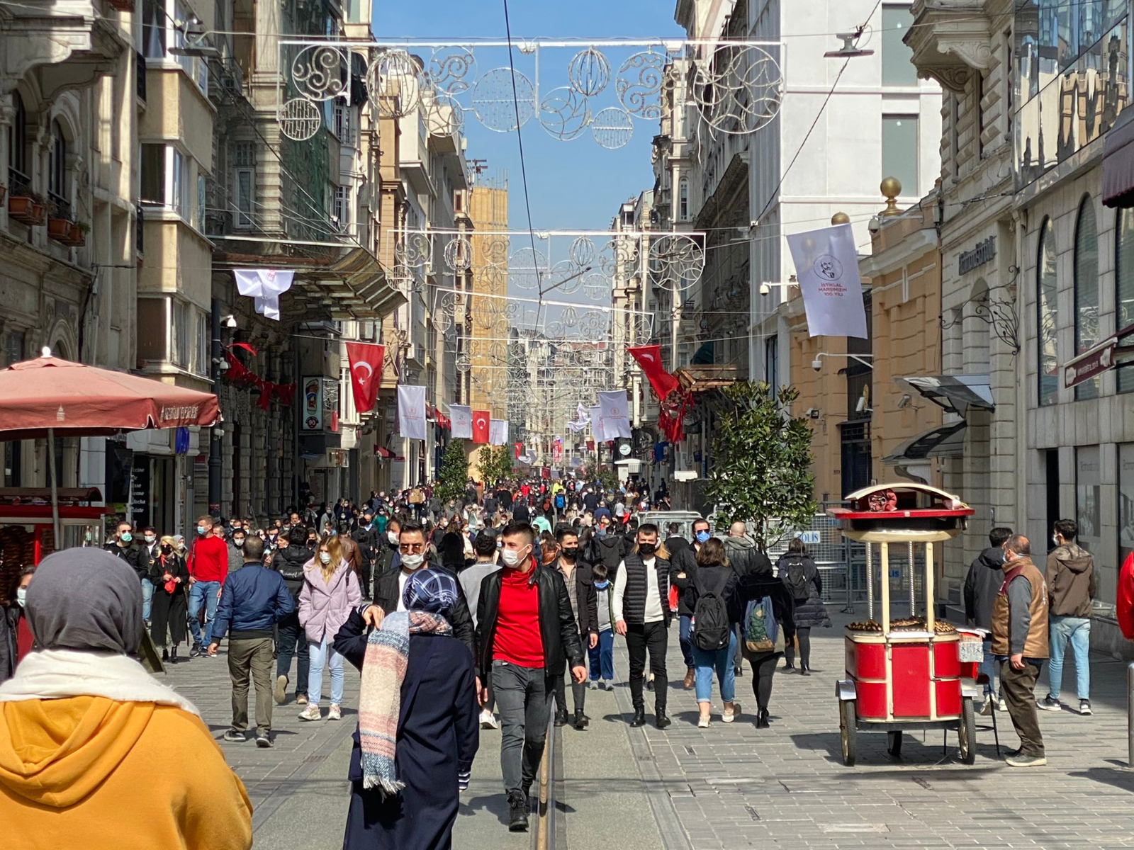 ‘Eylül’e kadar kalabalıklardan uzak durun’ uyarısı!