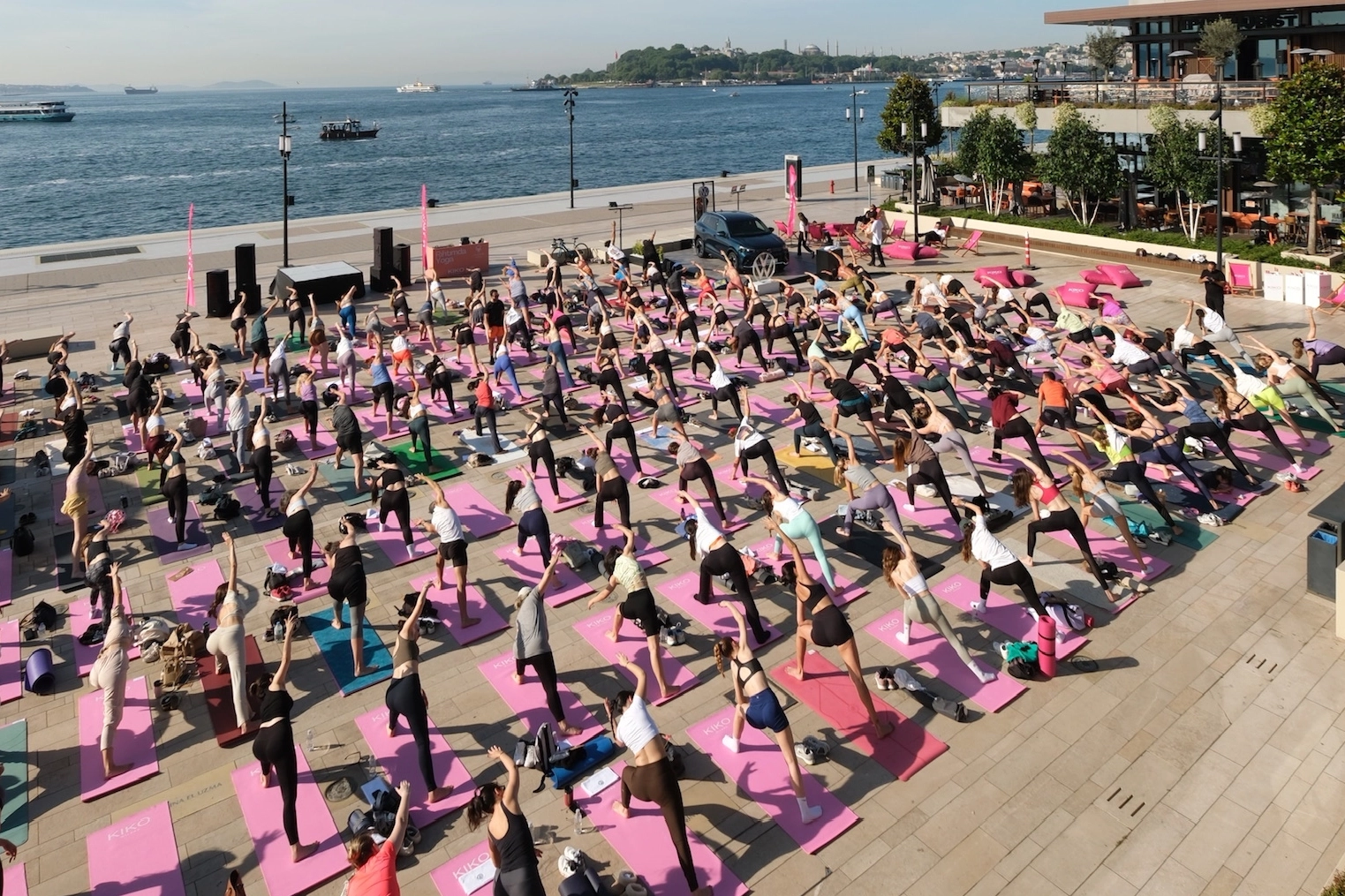 Galataport İstanbul'da sezonun son 'Yoga'sı -