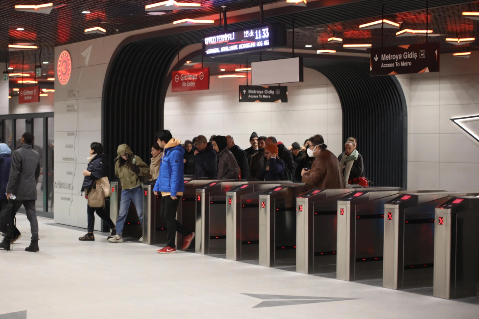 Gayrettepe-İstanbul Havalimanı metro hattı günlük yolcu rekorunu kırdı -