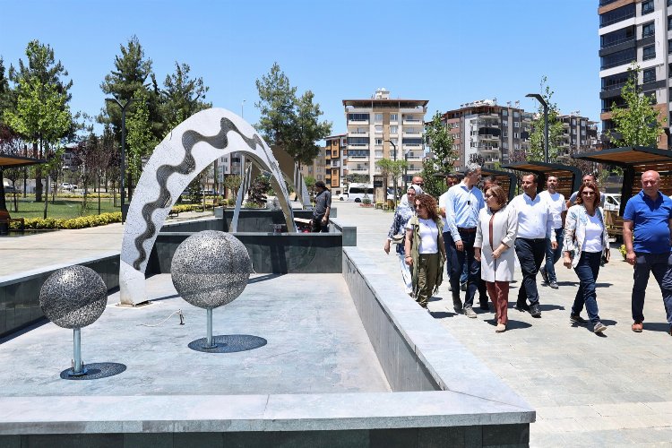 Gaziantep'te Türkiye Yüzyılı Cumhuriyet Parkı şekilleniyor -