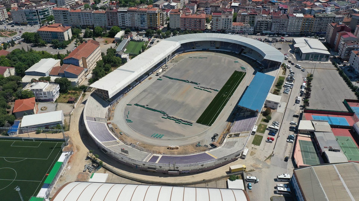 Gebze Stadı’nın halısı seriliyor