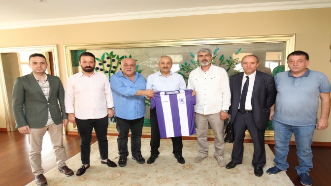 GEBZESPOR YÖNETİMİ BÜYÜKGÖZ’Ü ZİYARET ETTİ