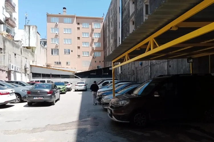 Gemlik'te otopark sorunu devam ediyor -