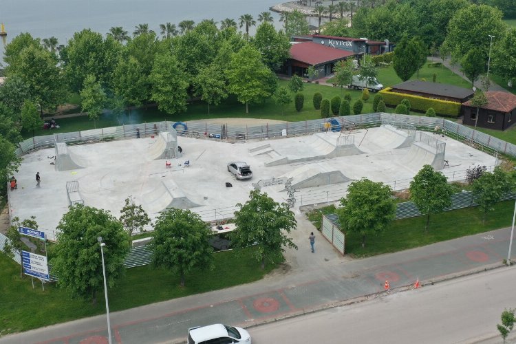 Gölcük sahiline skate park -