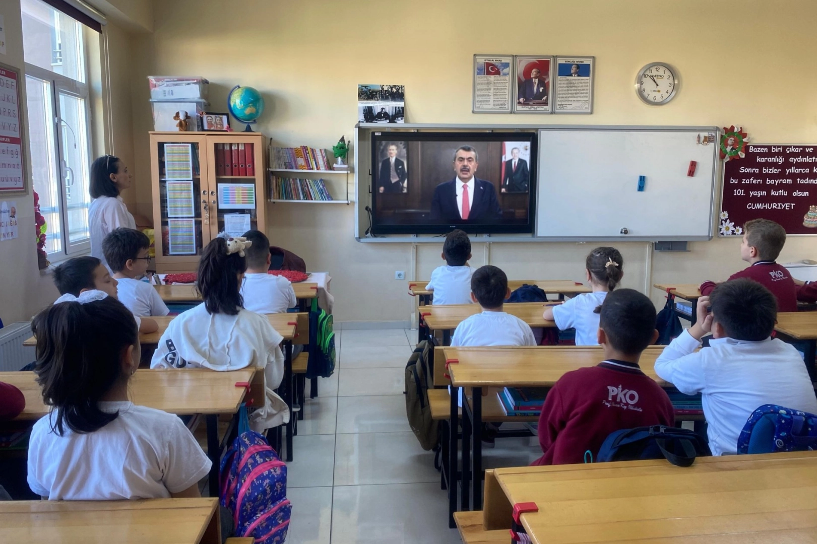 Haftanın ilk dersinde Bakan Tekin'den videolu mesaj -