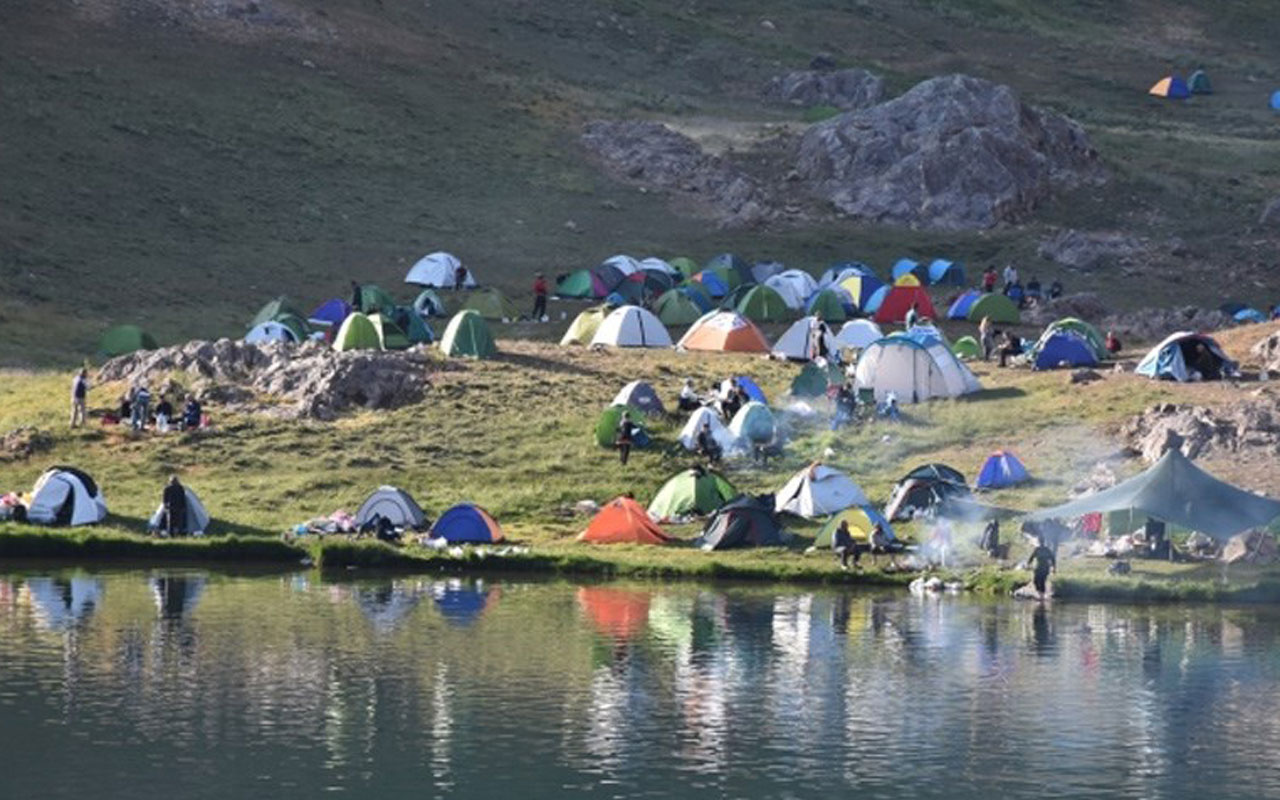 Hakkari’deki Sat Buzul Gölleri’nde “Doğa Sporları Festivali”