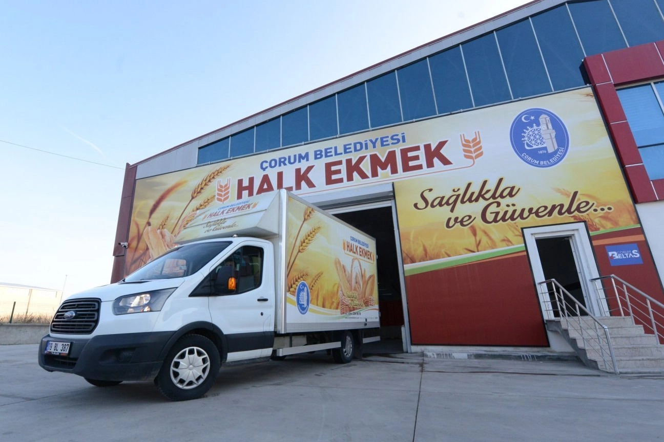 Halk ekmek gramajı arttırdı -