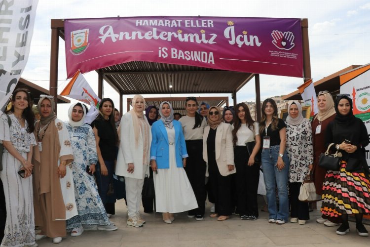 Hamarat Eller’den, Anneler Günü için kermes -