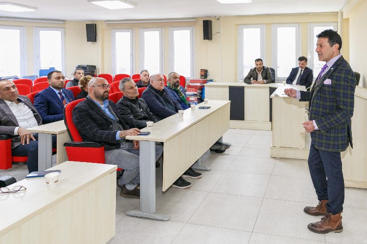 Hatay'da İYİ Partili adaydan sıra dışı rica! -