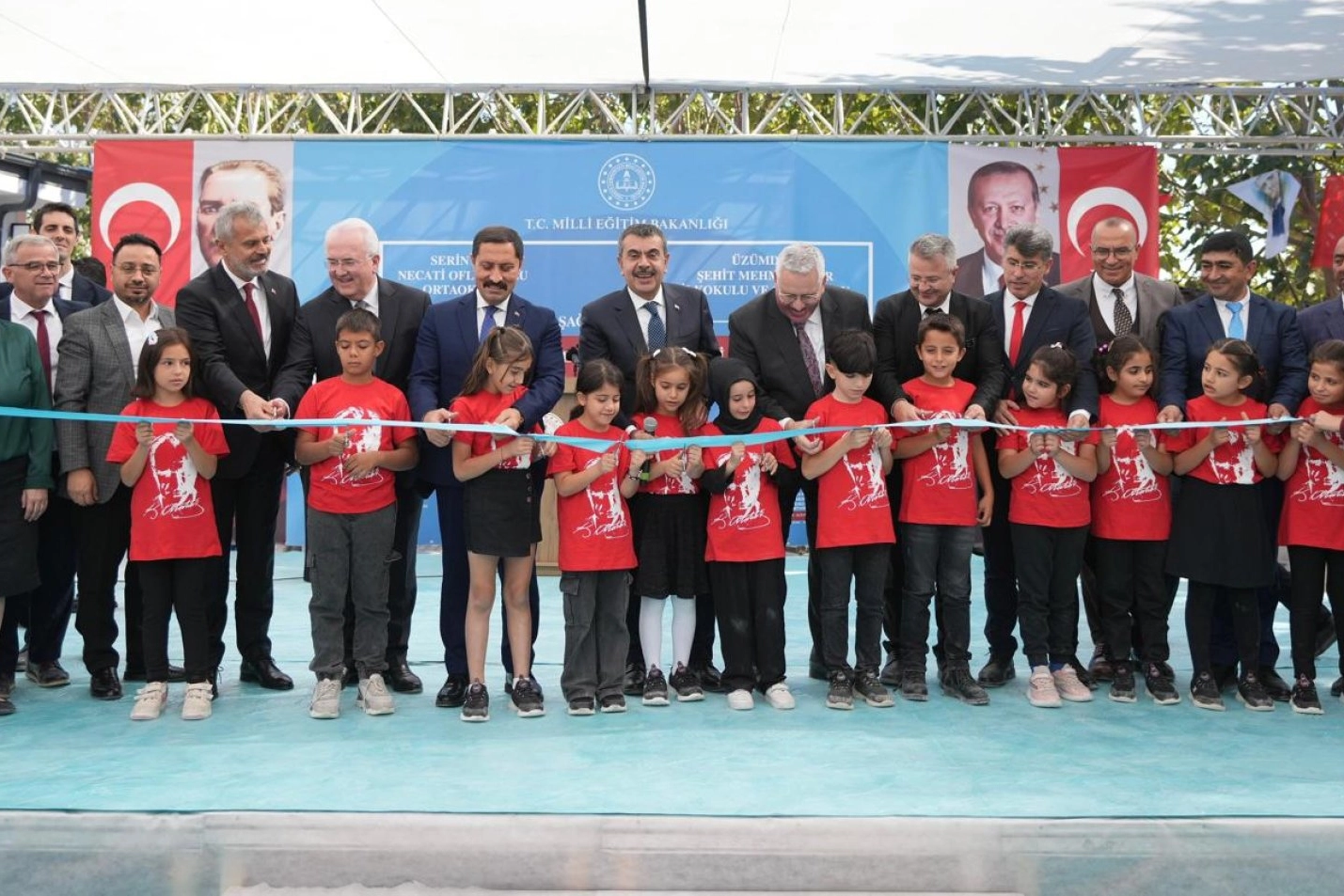 Hatay'da üç okula toplu açılış -