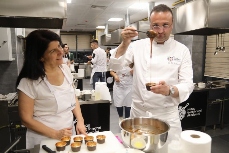 Hatay Gastronomi'de bu hafta 'Hint' yemekleri öğretildi -